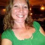 Profil von Charmaine